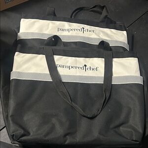 Pampered Chef Black and Cream Carryall Bag Set of 2